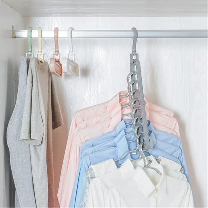 Smart Hanger ™ | Get 4 times more closet space - Novela